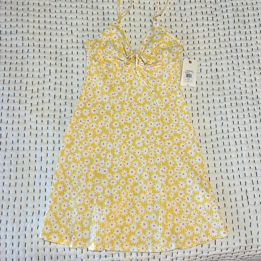NWT! Billabong Sunny Garden Dress, size medium